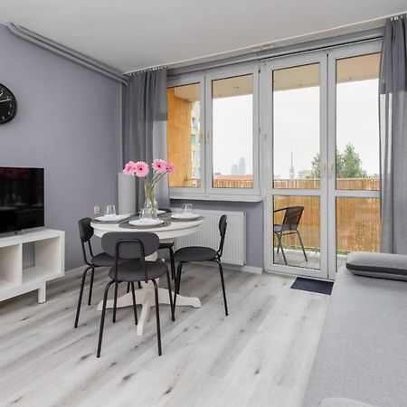 Family Apartment With Balcony In Gdynia By Noclegi Renters 외부 사진