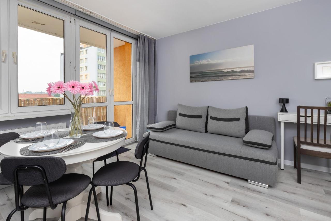 Family Apartment With Balcony In Gdynia By Noclegi Renters 외부 사진