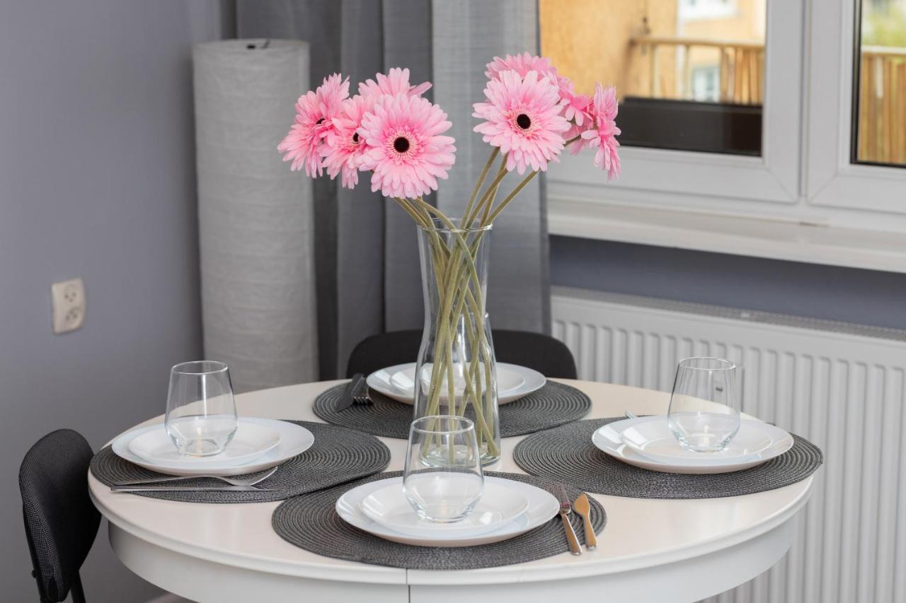 Family Apartment With Balcony In Gdynia By Noclegi Renters 외부 사진